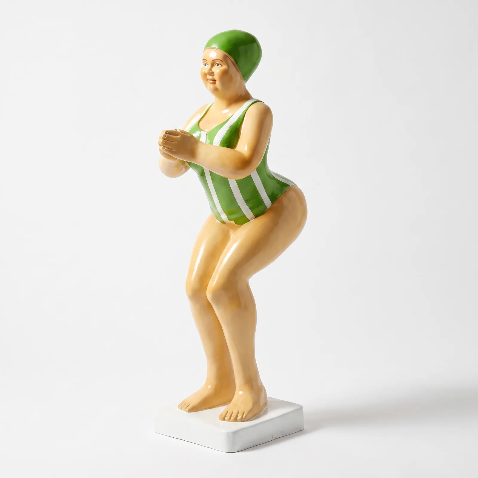 Duikende Dame Beeld 110cm – Groen met Witte Strepen Tuinbeeld
